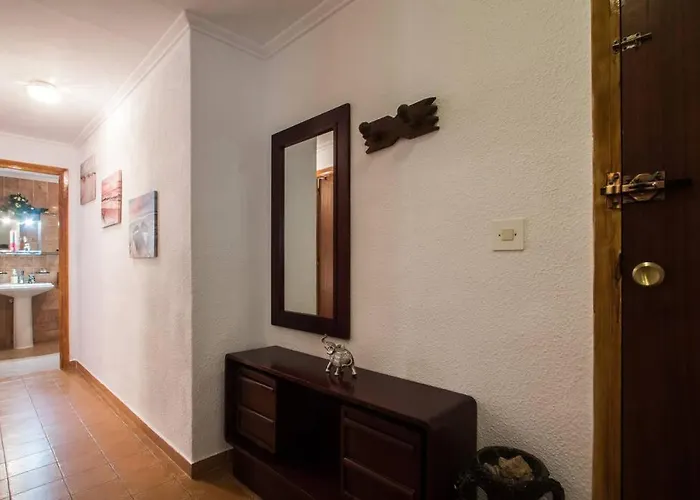 Cozy And In Sunny Apartment *